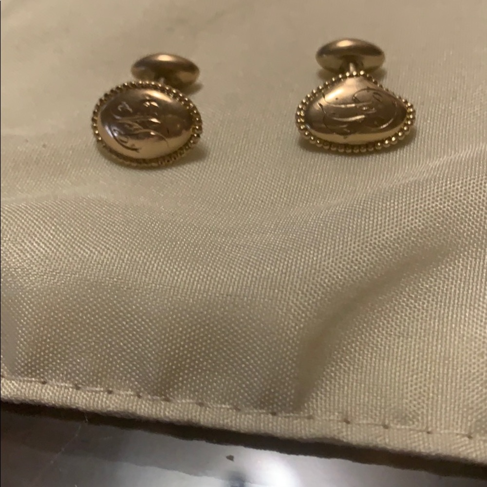 Cuff links
